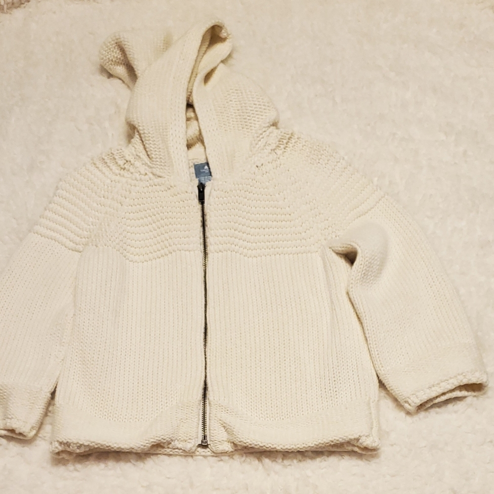 gap sweaters